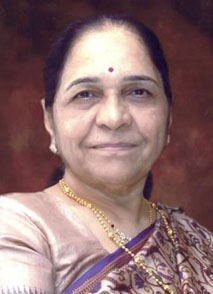 Shrimati Jackpot Queen Sarita Wakalkar